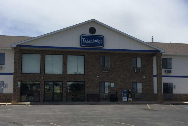 Travelodge By Wyndham Spearfish Exterior photo