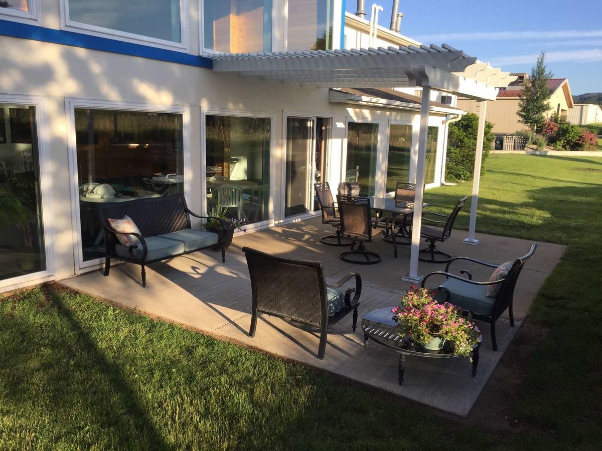 Travelodge By Wyndham Spearfish Exterior photo